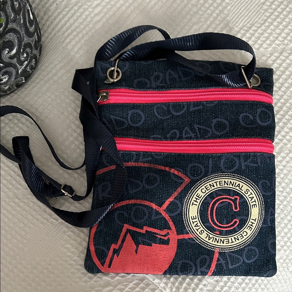Colorado Themed Denim Crossbody Bag NWOT - Picture 7 of 8